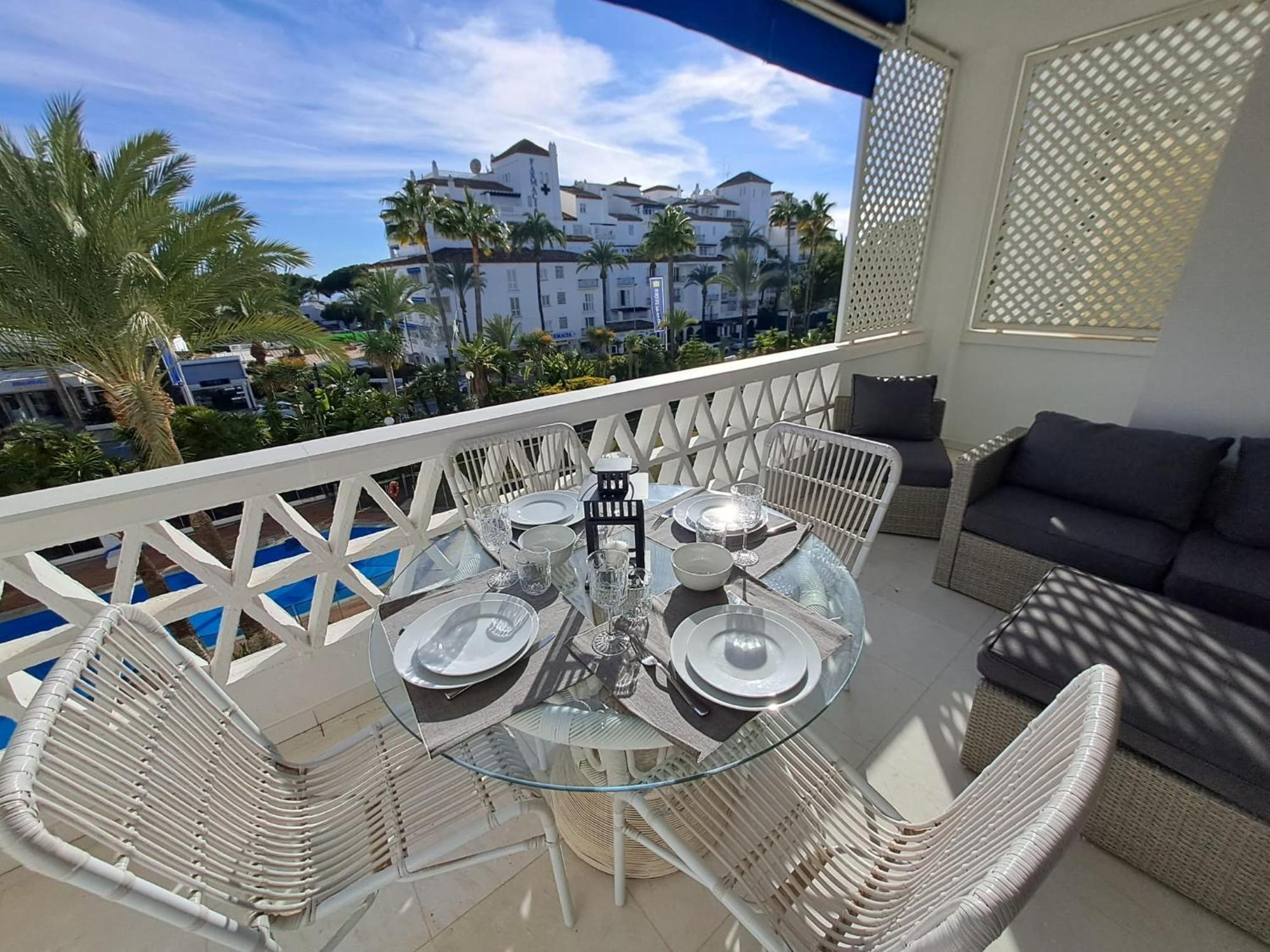 Luminous Apartment In Playas Del Duque , Puerto Banus By Holidays & Home Marbella Exterior foto